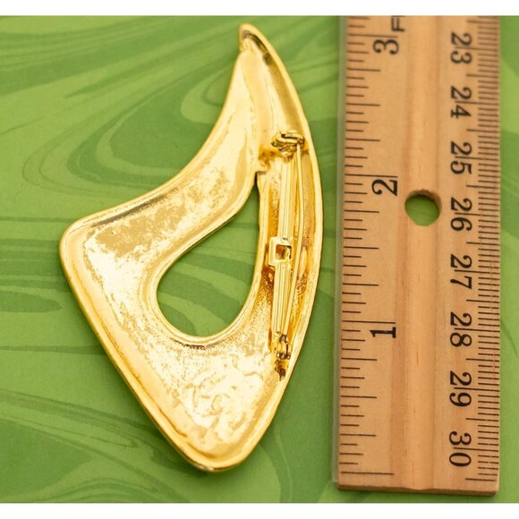 Vintage Gold Tone Intricate Beak Brooch - W14 - Picture 2 of 2